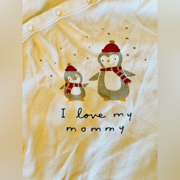 Bundle of 4 long sleeve onesies by baby GAP size 18-24M, one has stains - Picture 9 of 13